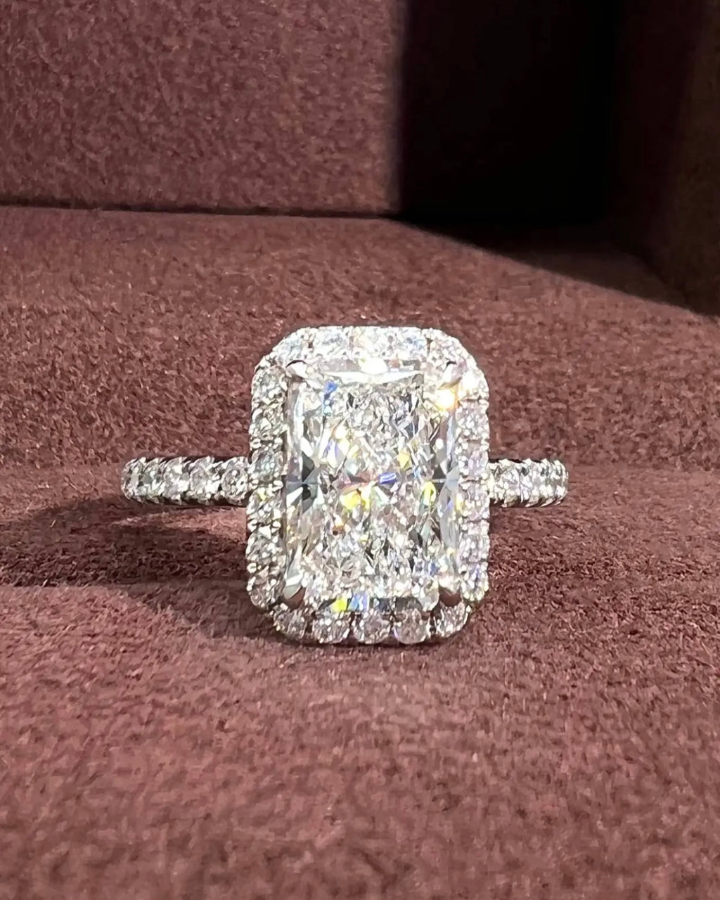 Lab-Grown Radiant Cut Diamond Ring – 2.01ct E VS2