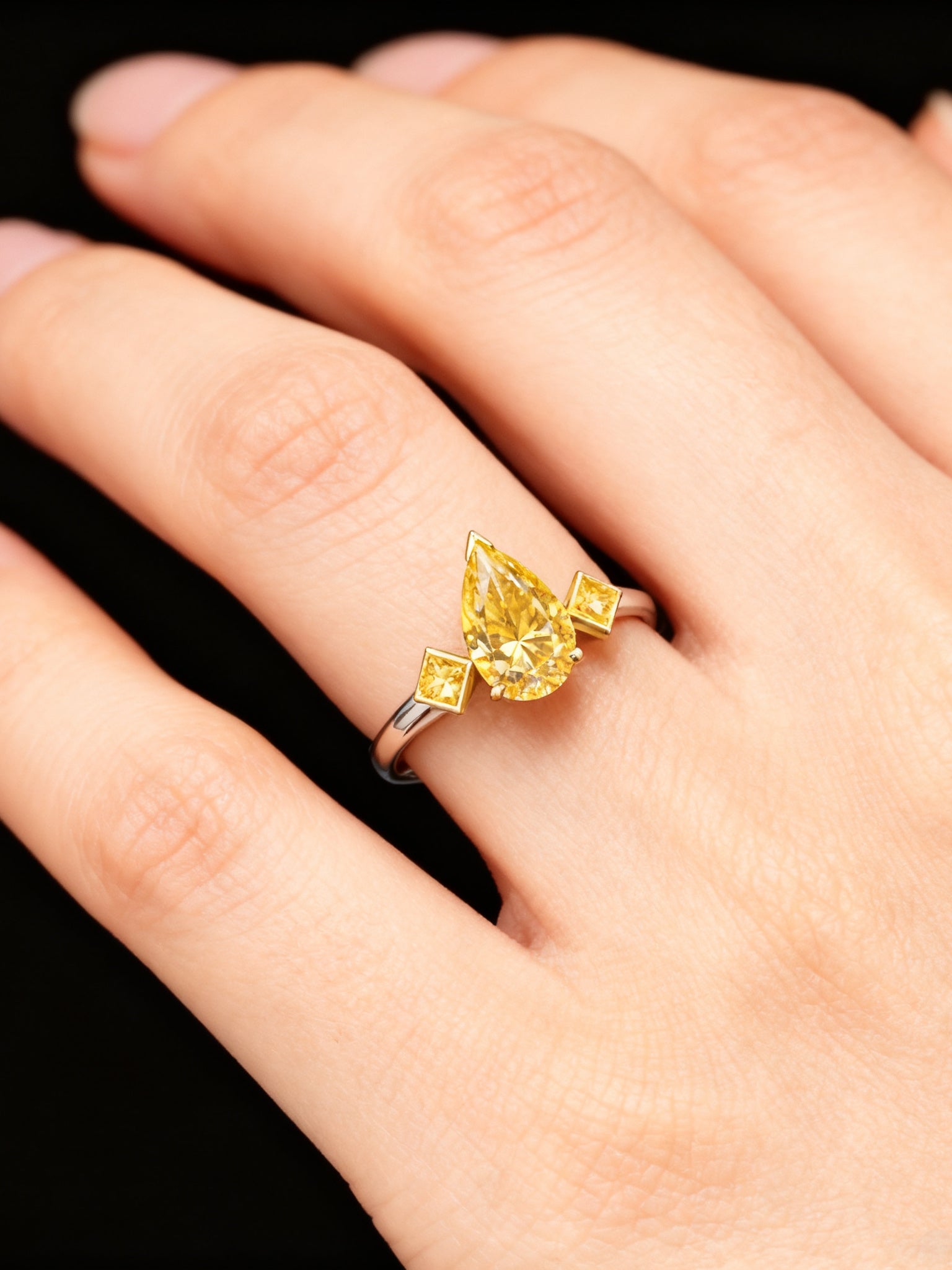 Lab-Grown Pear Shape Diamond Ring – 4.00ct Fancy Yellow VVS1