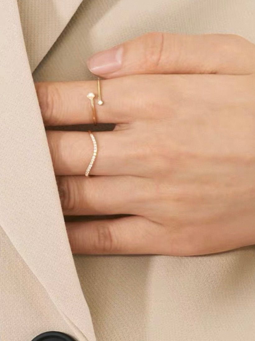 Lab Grown Diamonds Wave Curve Ring – 18K Gold 0.15ct