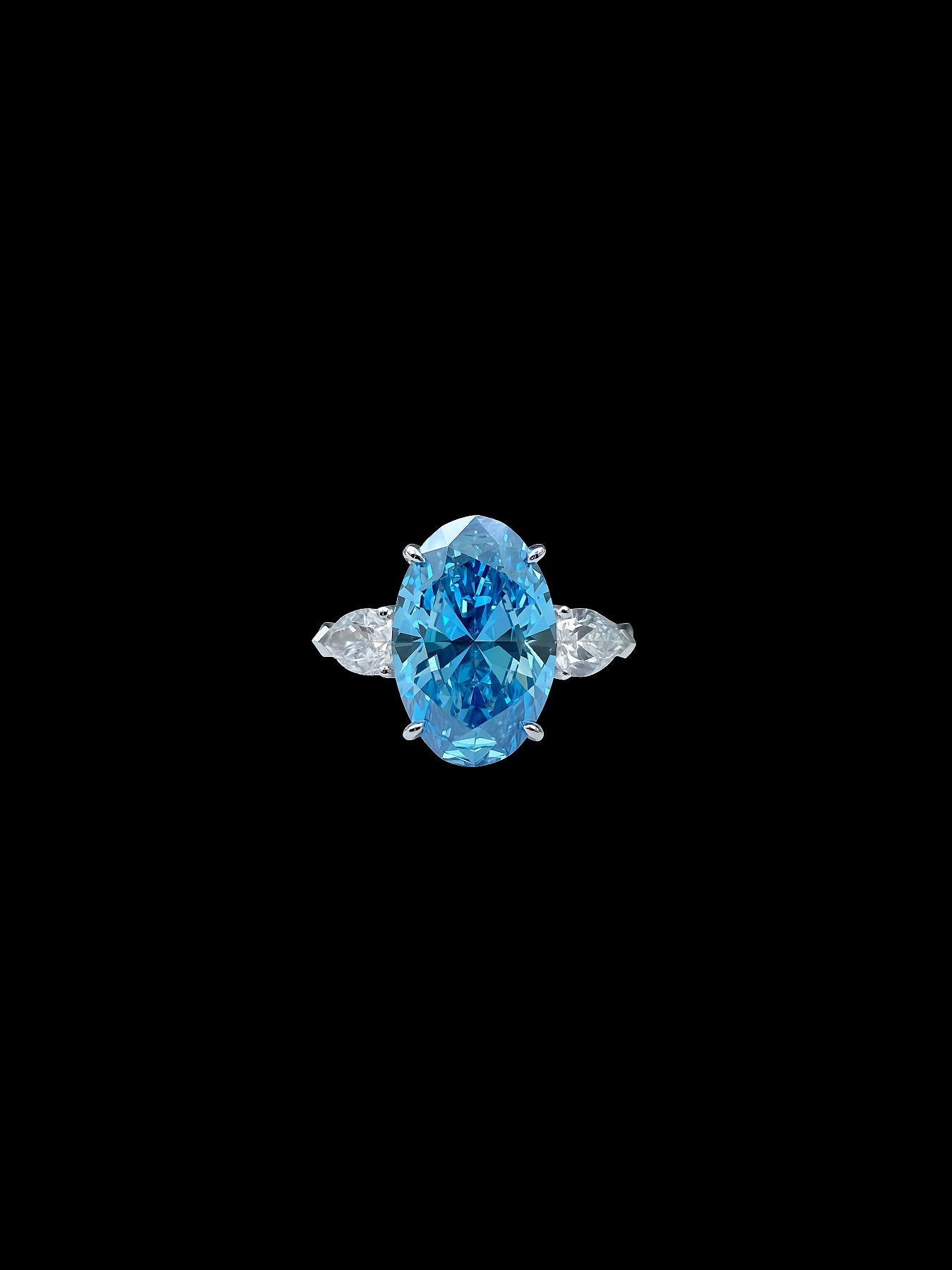 Lab Grown Oval-Cut Sky Blue Diamond Ring – 6.0ct Total – 18K White Gold – VS1 Clarity