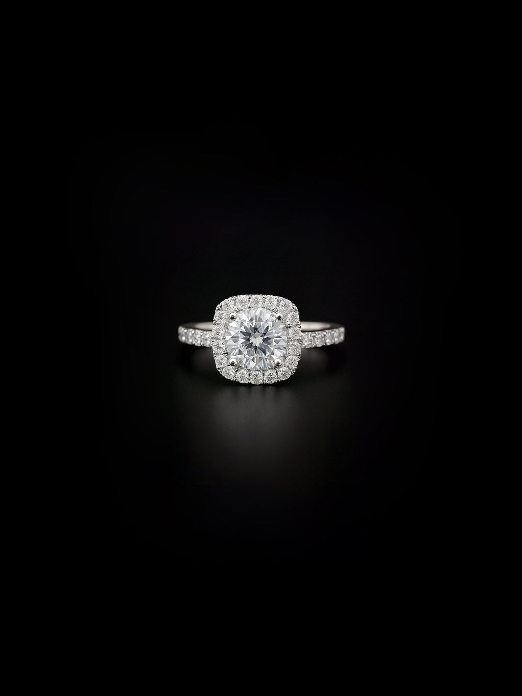 Lab Grown Cushion Halo Diamond Ring – 0.95ct Total – VVS2 Clarity